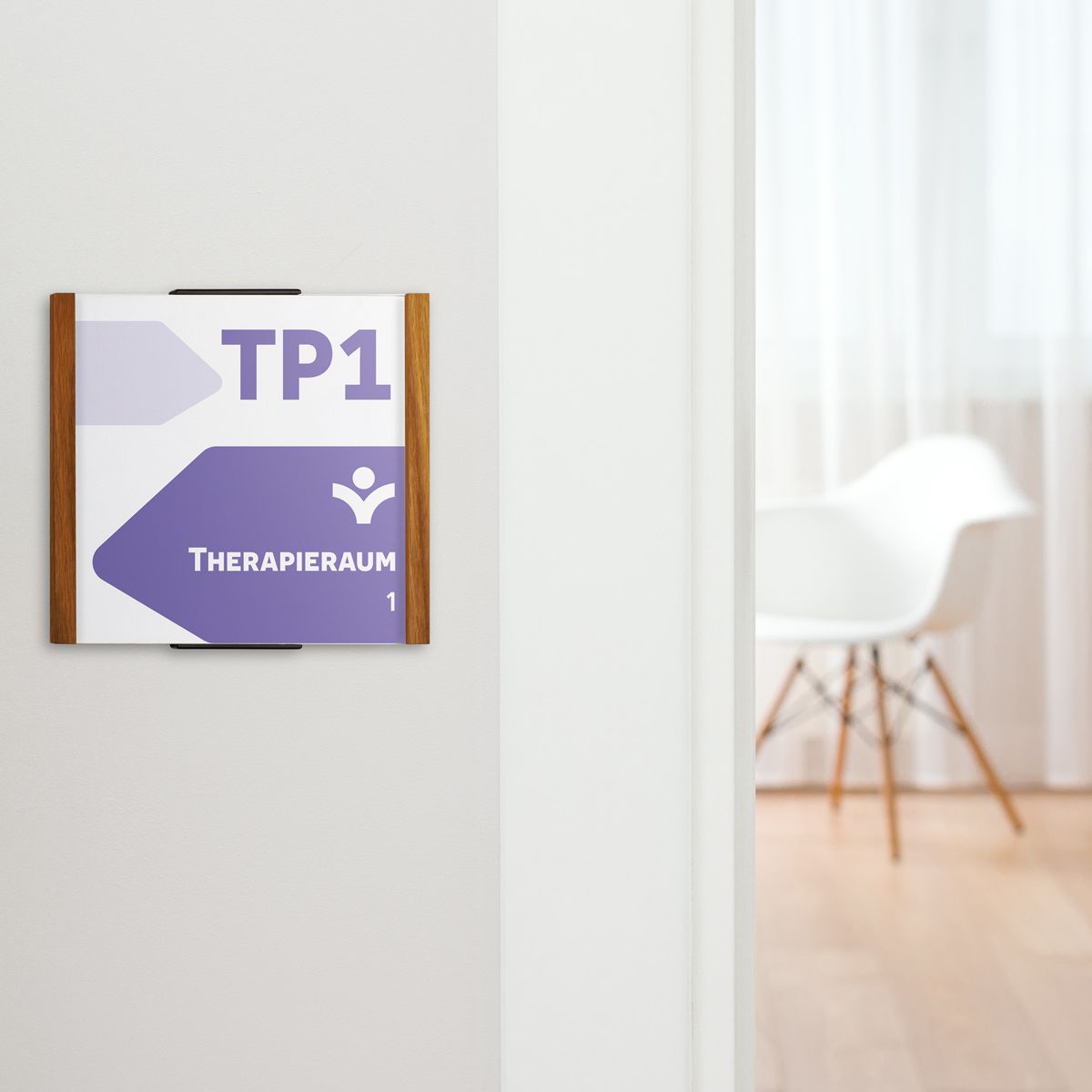 Türschild, Modell LMH, 148 x 160 mm (H x B), seitlicher Rahmen aus Eiche