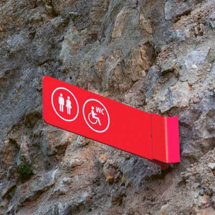 Moedel Modellreihe City Guide Delta direkt an der Wand