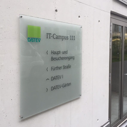 Firmenschild Galerie