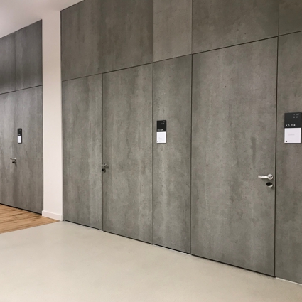 Referenz Hochschule München Türschild