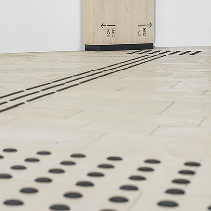 Taktile Aufmerksamkeitsfelder Bodenleitsysteme Taktile Aufmerksamkeitsfelder Bodenleitsysteme