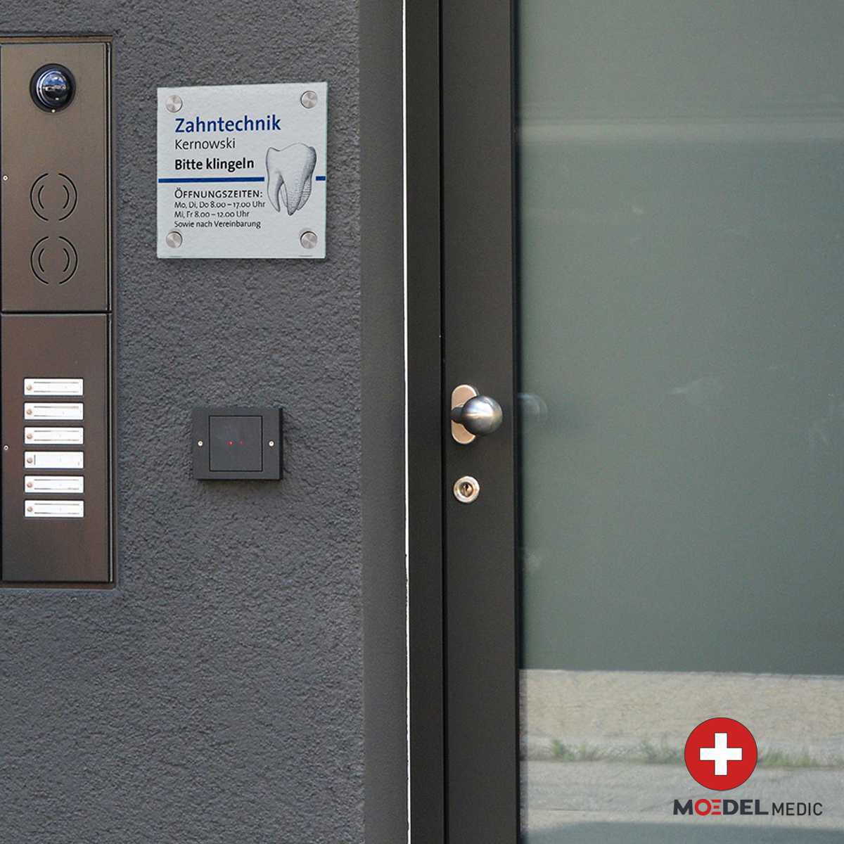Moedel Medic Türschild, ESG, 150 x 150 mm, für Außen