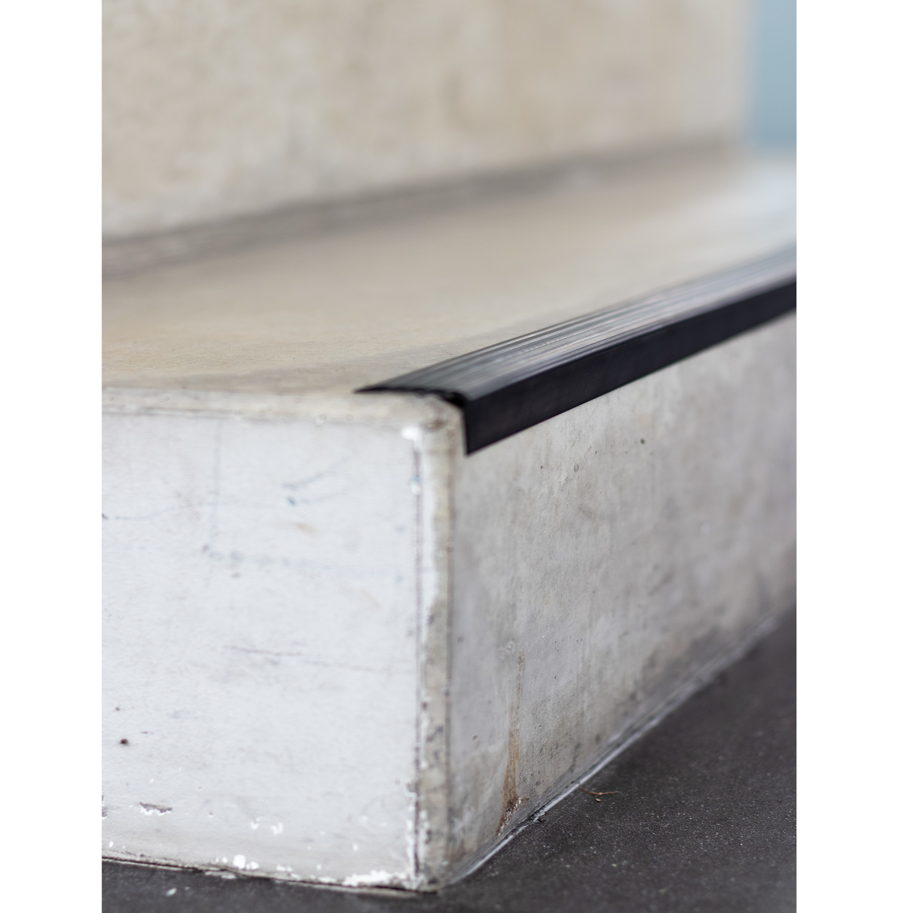Stufenmarkierungsprofil aus PVC, Schwarz, 200 cm
