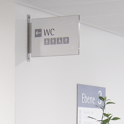 Fahnenschilder Nasenschilder als WC Schild Fahnenschilder Nasenschilder als WC Schild
