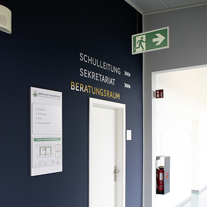 Schildersysteme mit Rettungszeichen Schildersysteme mit Rettungszeichen
