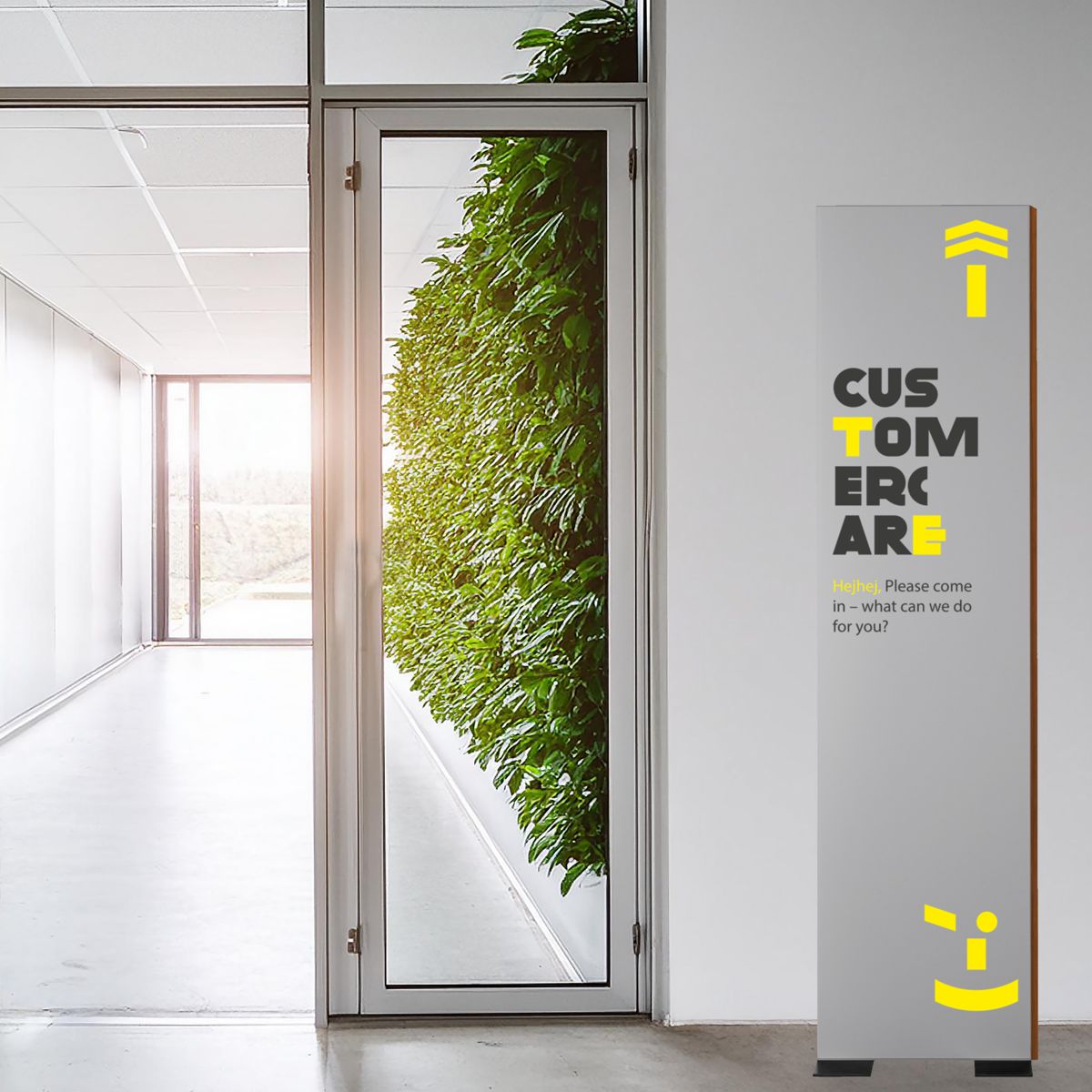 Innenaufsteller (Infostele), Modell LMH, 1.800 x 450 mm (H x B), Silber, Nussbaum