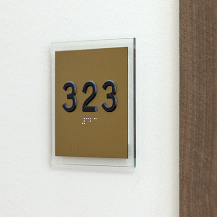 Türschild 150 am Raumeingang Türschild 150 am Raumeingang