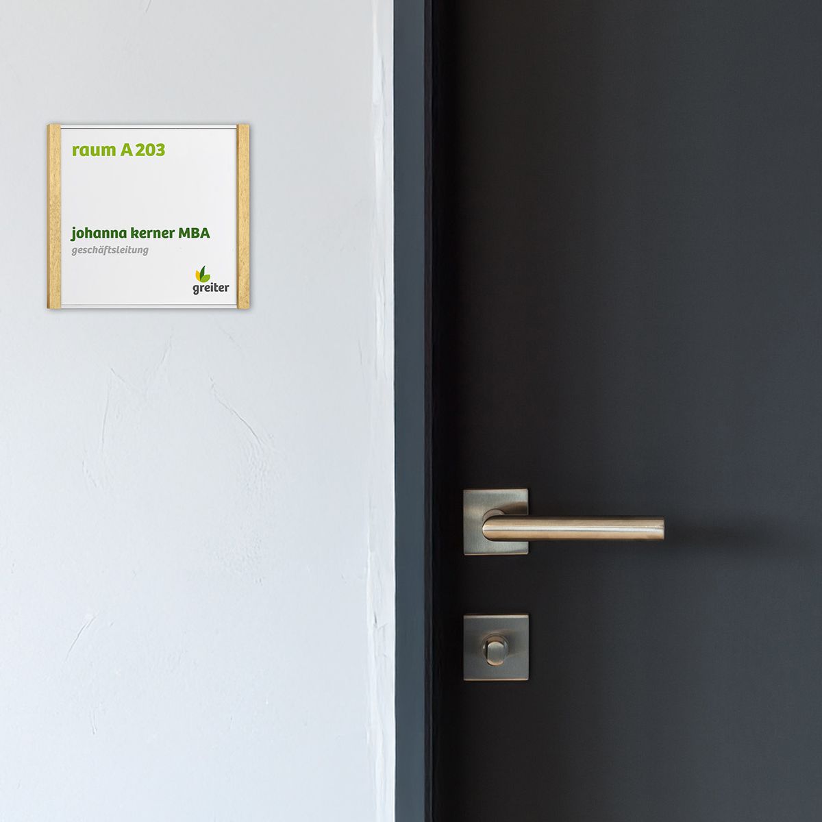 Türschild, Modell LMH, 150 x 160 mm (H x B), Rahmen aus Aluminium (Silber) und Holz (Ahorn)