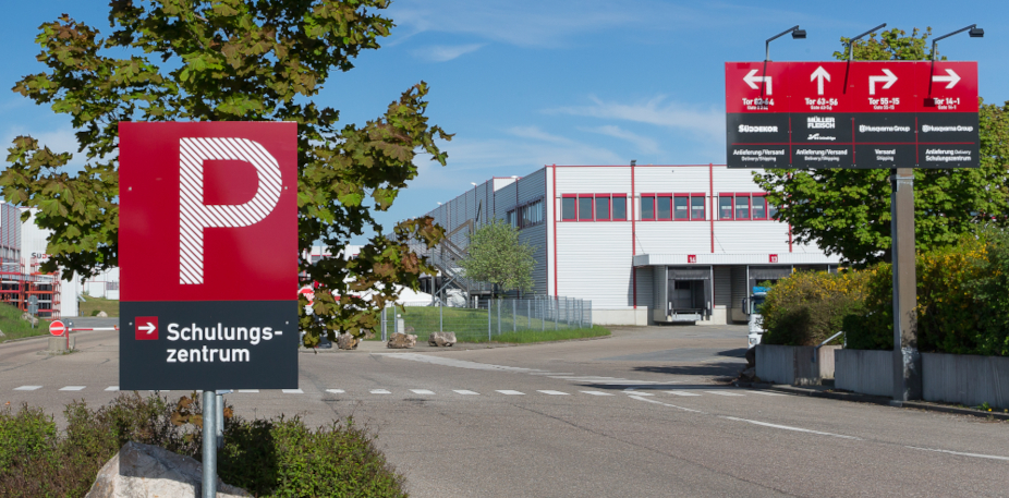 Logistikzentrum Wegeleitsystem